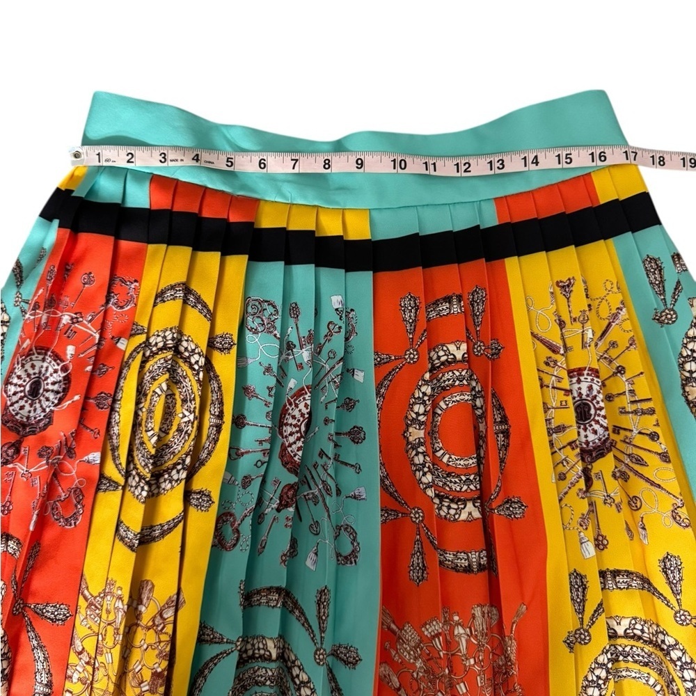 Lorensa Mixed Pleaded Panel Midi Skirt Set - Picture 9 of 12